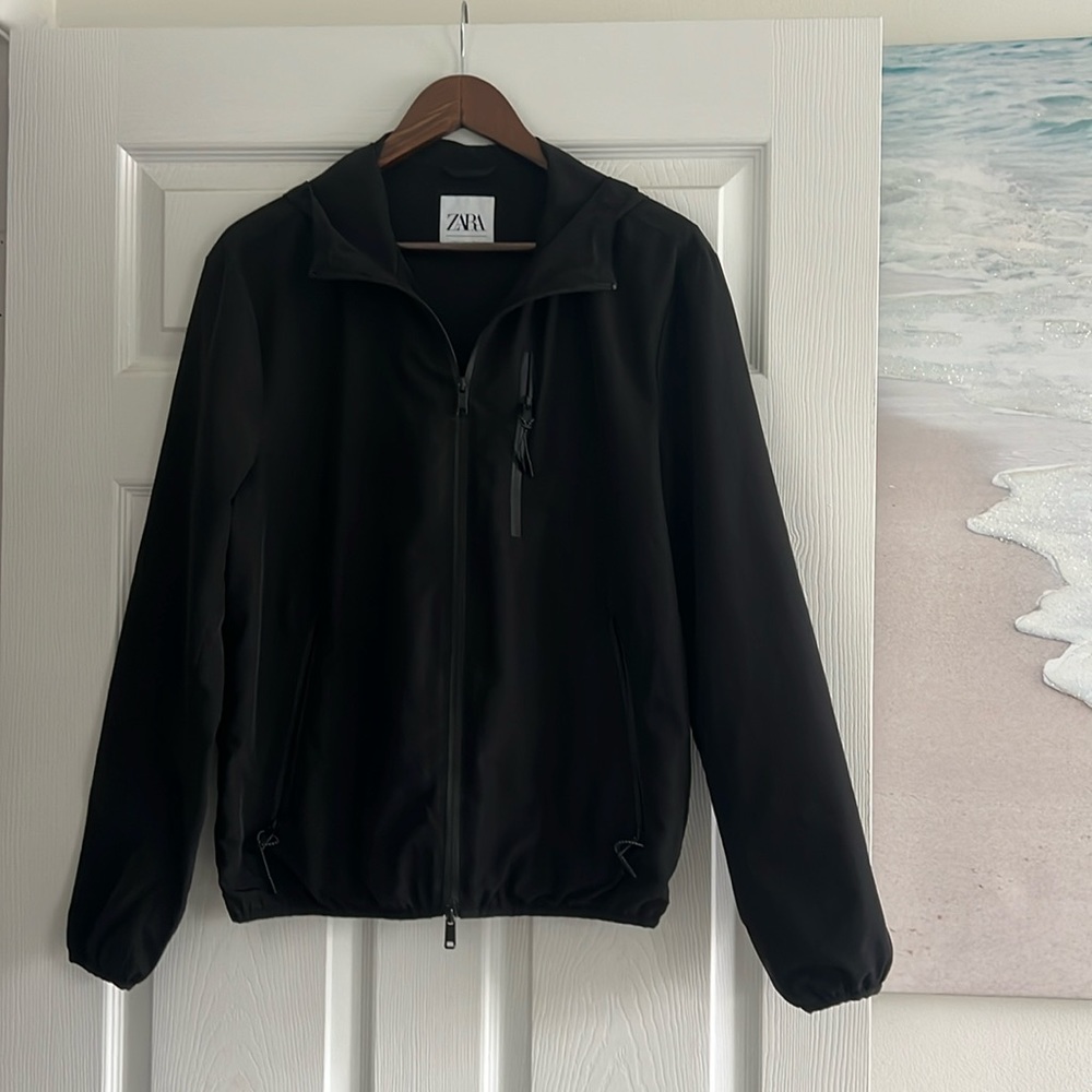 Men’s Black Zara size Medium hooded Jacket
